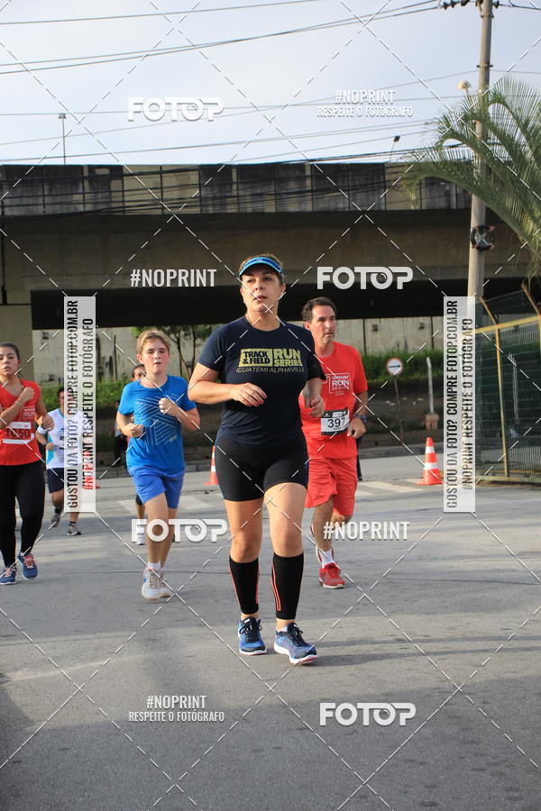 Buy your photos of the eventSantander Track & Field Run Series - Shopping Tambor on Fotop
