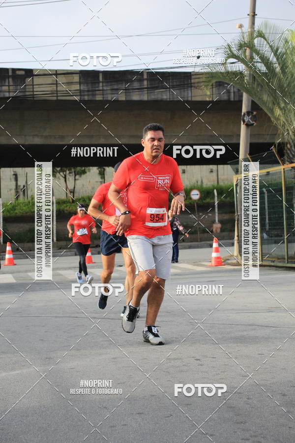 Buy your photos of the eventSantander Track & Field Run Series - Shopping Tambor on Fotop