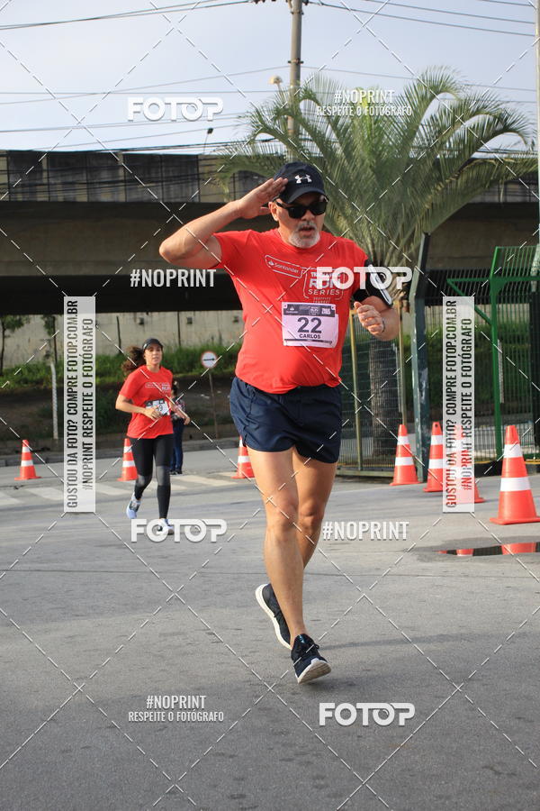 Buy your photos of the eventSantander Track & Field Run Series - Shopping Tambor on Fotop