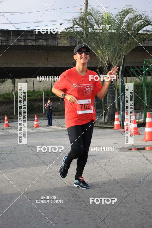 Buy your photos of the eventSantander Track & Field Run Series - Shopping Tambor on Fotop