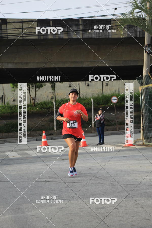 Buy your photos of the eventSantander Track & Field Run Series - Shopping Tambor on Fotop