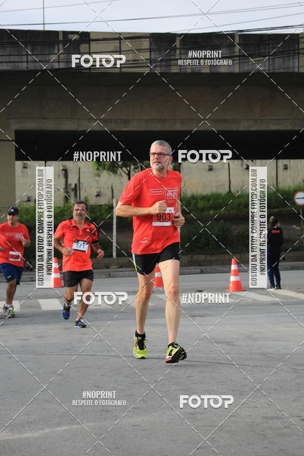 Buy your photos of the eventSantander Track & Field Run Series - Shopping Tambor on Fotop