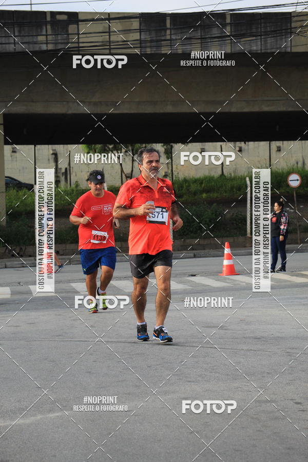 Buy your photos of the eventSantander Track & Field Run Series - Shopping Tambor on Fotop