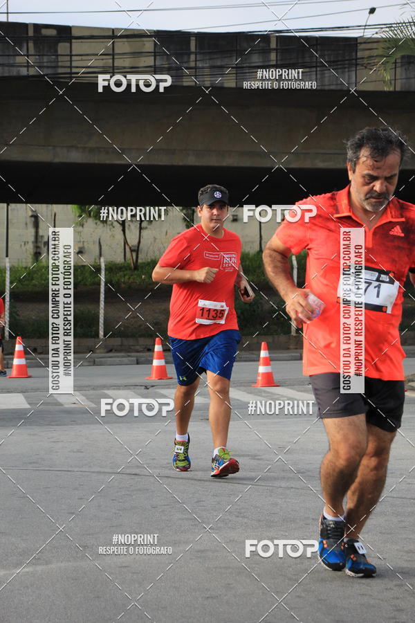 Buy your photos of the eventSantander Track & Field Run Series - Shopping Tambor on Fotop