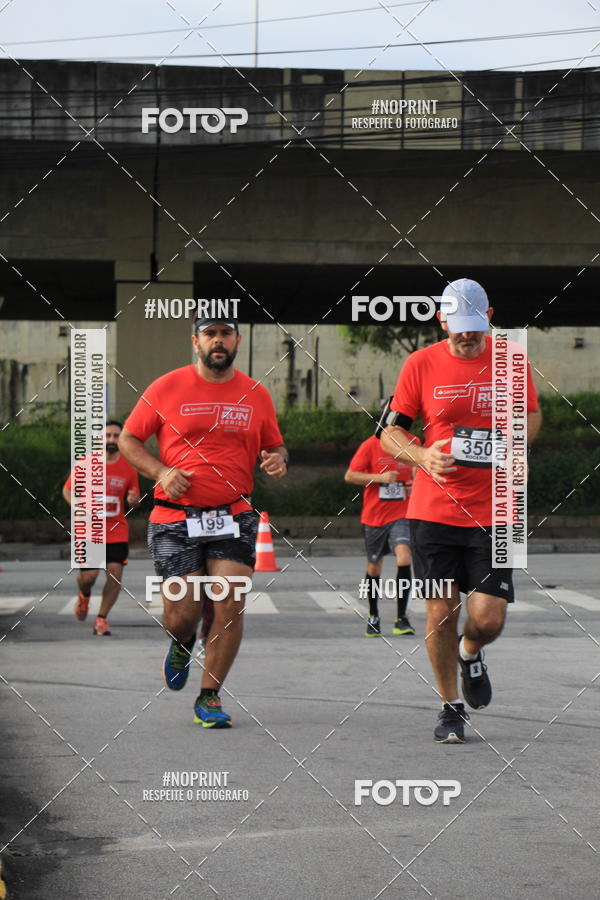 Buy your photos of the eventSantander Track & Field Run Series - Shopping Tambor on Fotop