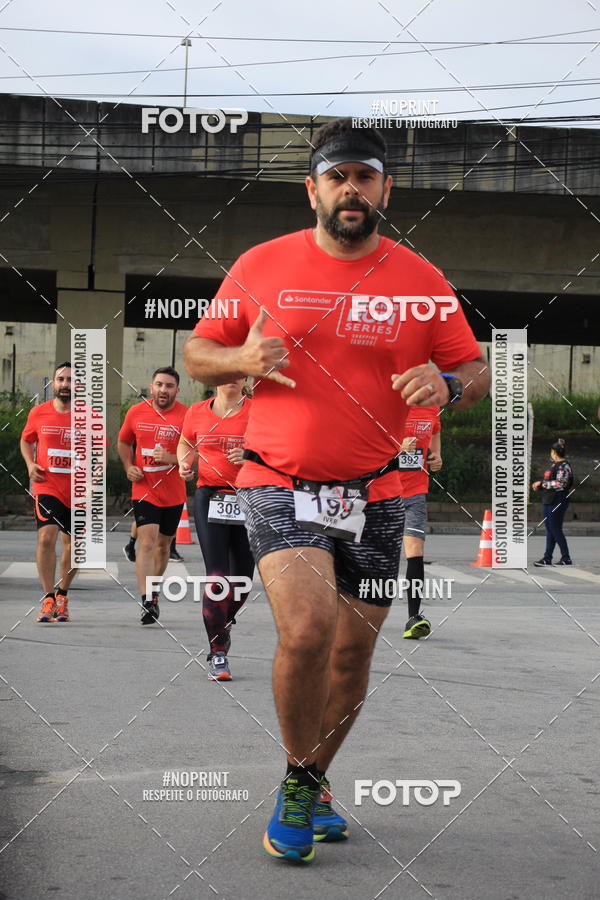 Buy your photos of the eventSantander Track & Field Run Series - Shopping Tambor on Fotop