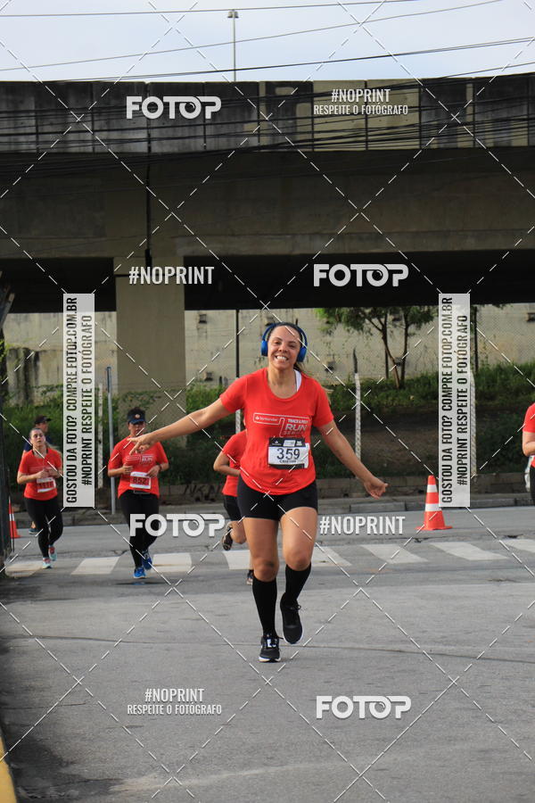 Buy your photos of the eventSantander Track & Field Run Series - Shopping Tambor on Fotop