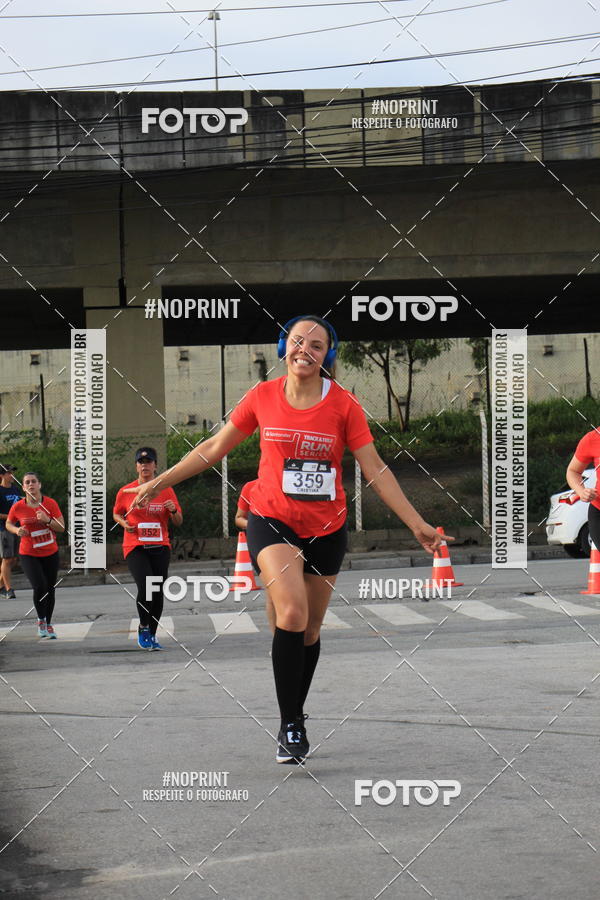 Buy your photos of the eventSantander Track & Field Run Series - Shopping Tambor on Fotop