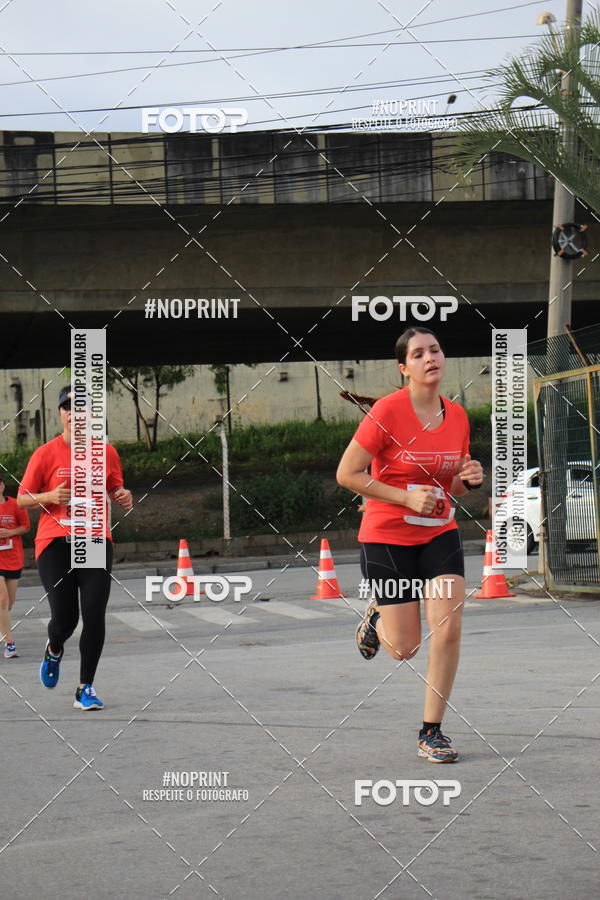Buy your photos of the eventSantander Track & Field Run Series - Shopping Tambor on Fotop