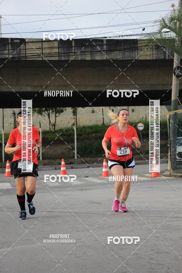 Buy your photos of the eventSantander Track & Field Run Series - Shopping Tambor on Fotop