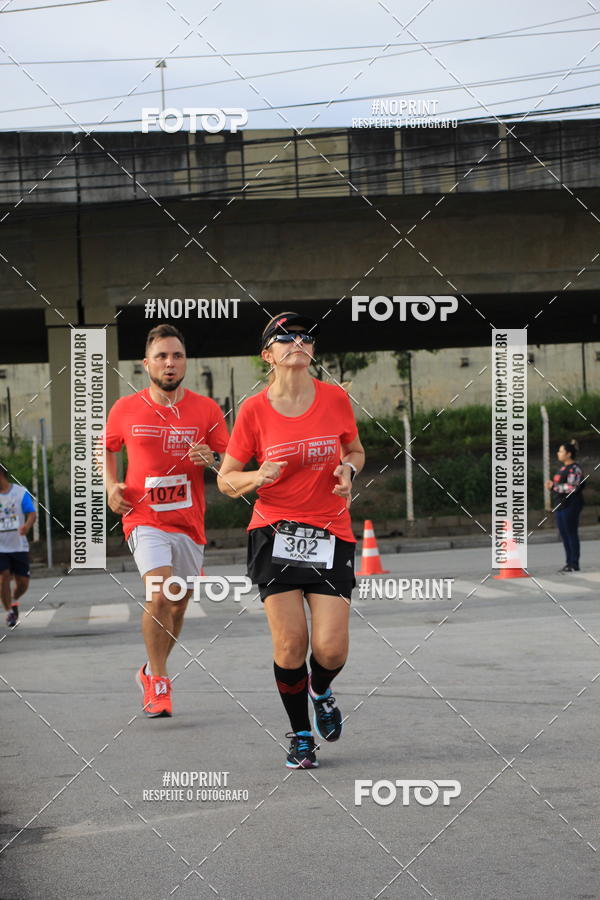 Buy your photos of the eventSantander Track & Field Run Series - Shopping Tambor on Fotop