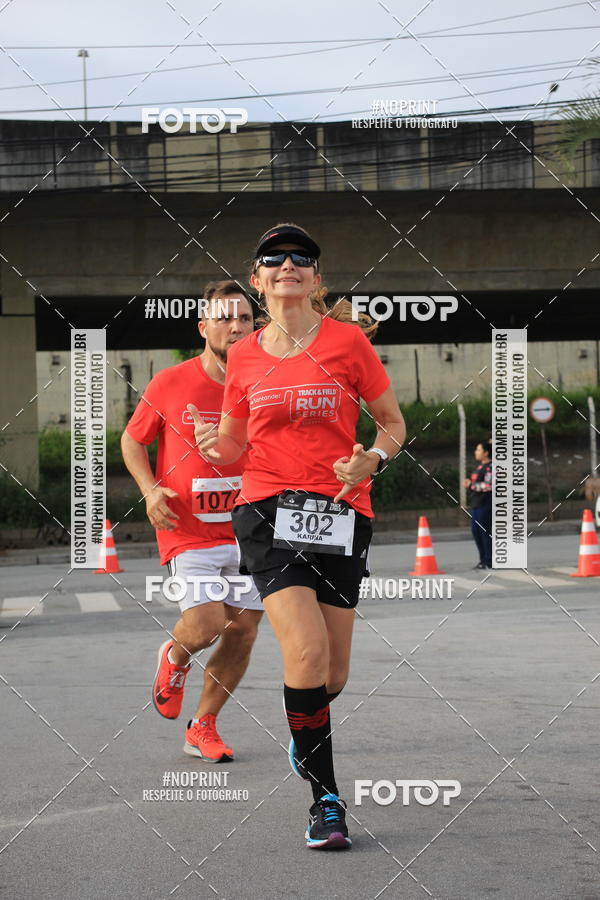 Buy your photos of the eventSantander Track & Field Run Series - Shopping Tambor on Fotop