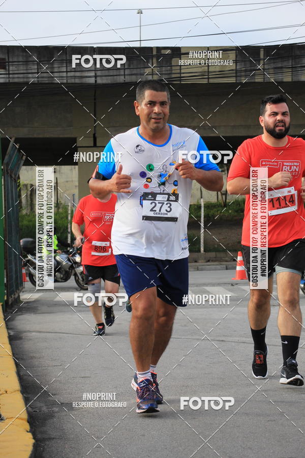 Buy your photos of the eventSantander Track & Field Run Series - Shopping Tambor on Fotop