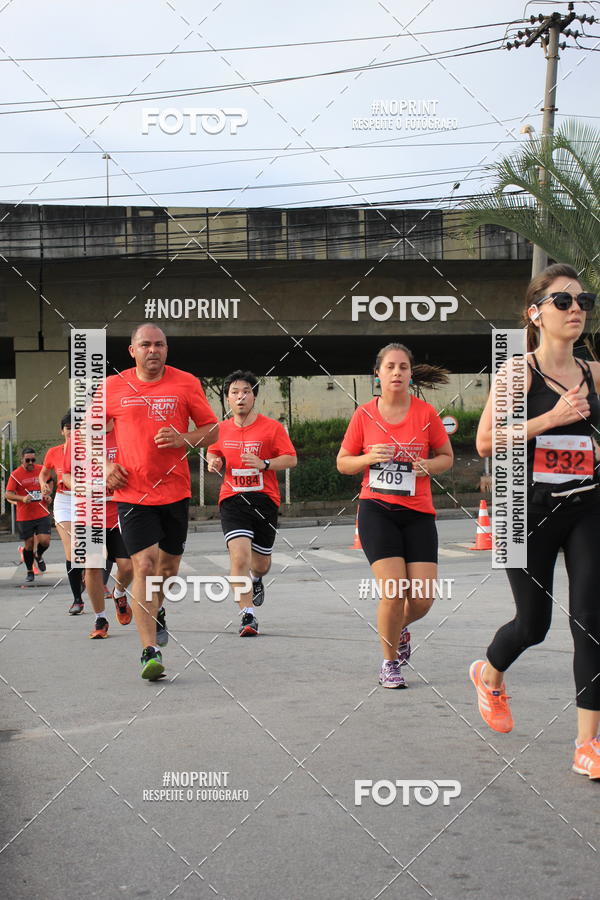Buy your photos of the eventSantander Track & Field Run Series - Shopping Tambor on Fotop