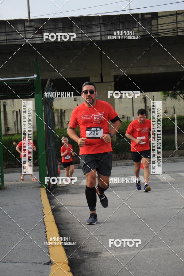 Buy your photos of the eventSantander Track & Field Run Series - Shopping Tambor on Fotop