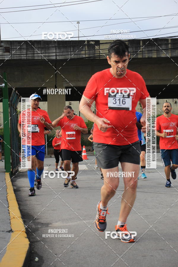 Buy your photos of the eventSantander Track & Field Run Series - Shopping Tambor on Fotop