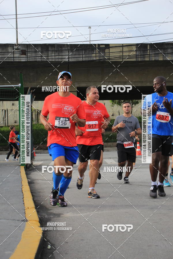 Buy your photos of the eventSantander Track & Field Run Series - Shopping Tambor on Fotop