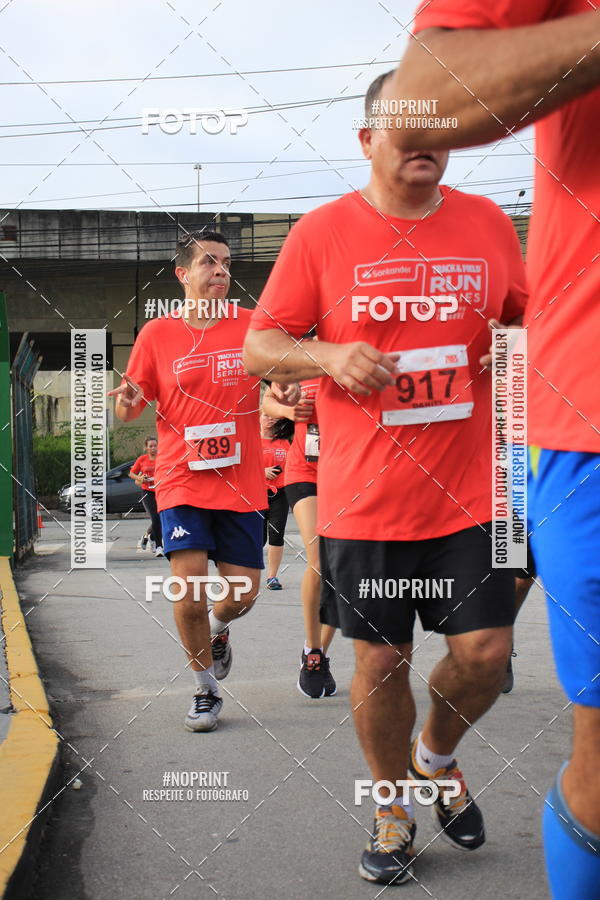 Buy your photos of the eventSantander Track & Field Run Series - Shopping Tambor on Fotop