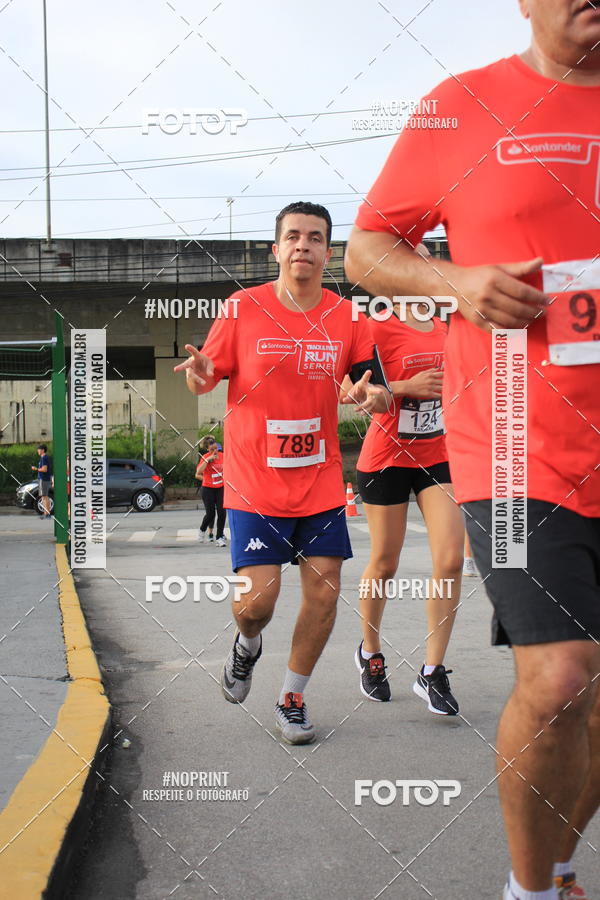 Buy your photos of the eventSantander Track & Field Run Series - Shopping Tambor on Fotop