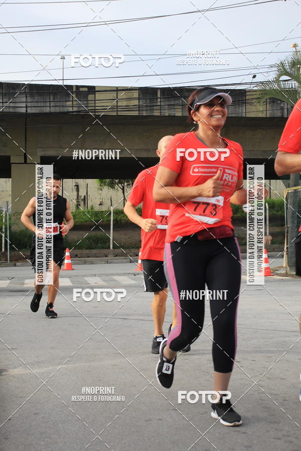Buy your photos of the eventSantander Track & Field Run Series - Shopping Tambor on Fotop