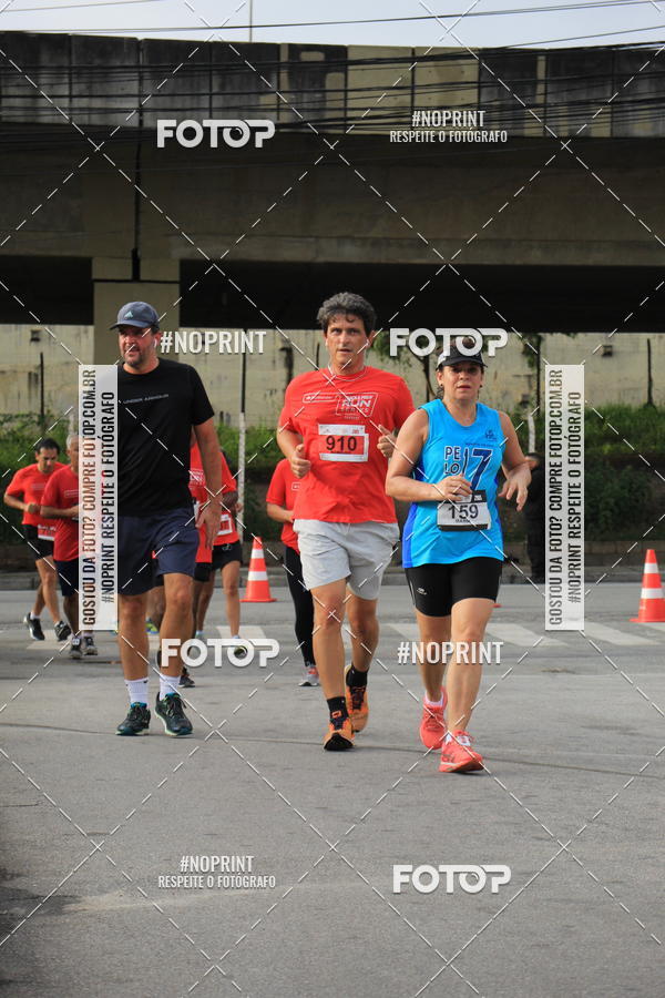 Buy your photos of the eventSantander Track & Field Run Series - Shopping Tambor on Fotop