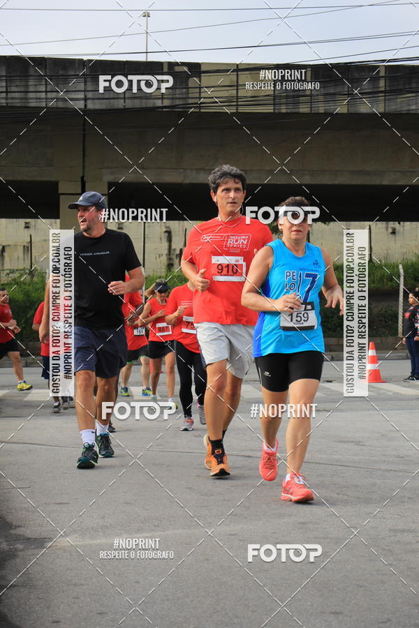 Buy your photos of the eventSantander Track & Field Run Series - Shopping Tambor on Fotop