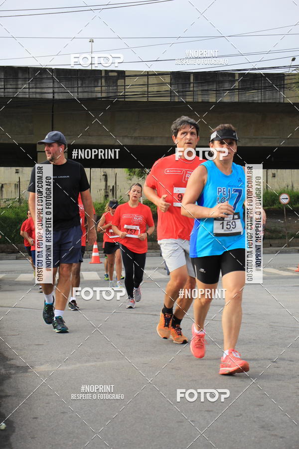 Buy your photos of the eventSantander Track & Field Run Series - Shopping Tambor on Fotop