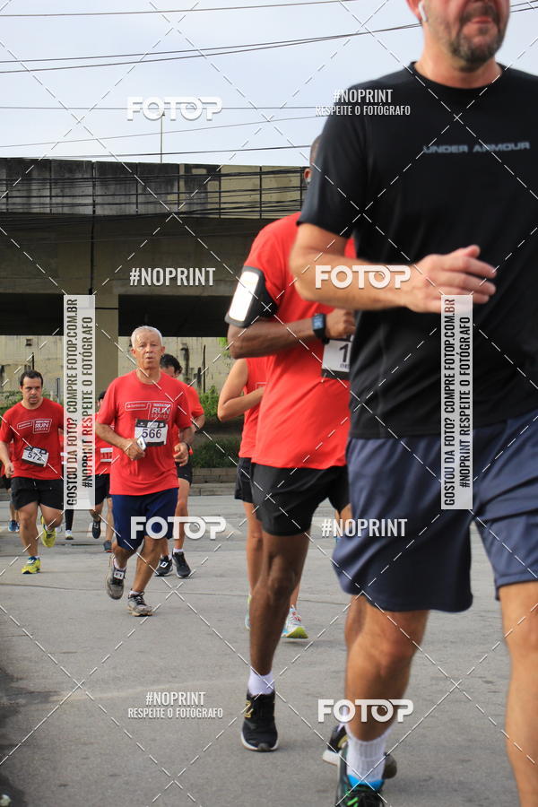 Buy your photos of the eventSantander Track & Field Run Series - Shopping Tambor on Fotop
