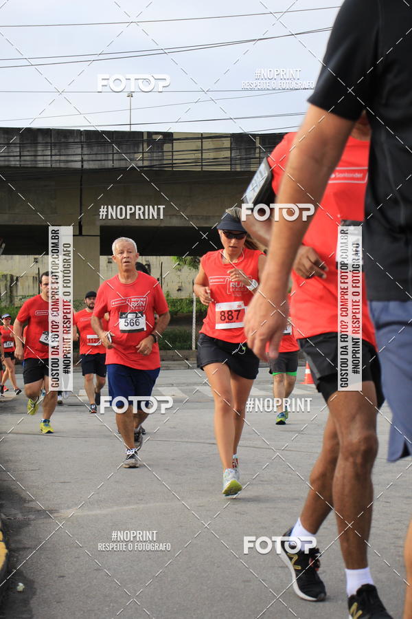 Buy your photos of the eventSantander Track & Field Run Series - Shopping Tambor on Fotop