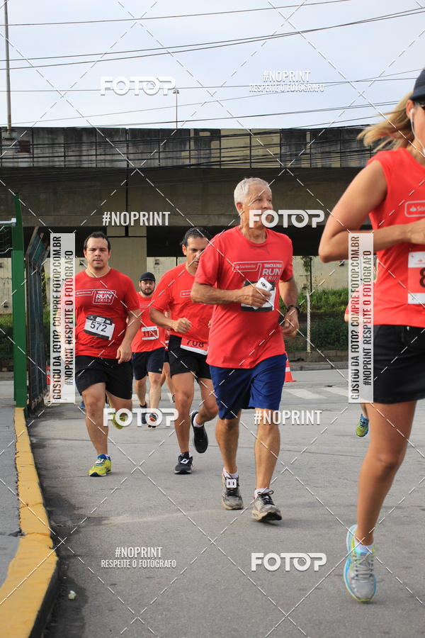 Buy your photos of the eventSantander Track & Field Run Series - Shopping Tambor on Fotop