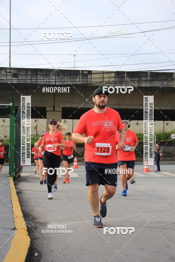 Buy your photos of the eventSantander Track & Field Run Series - Shopping Tambor on Fotop