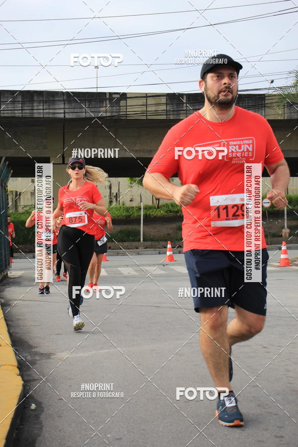 Buy your photos of the eventSantander Track & Field Run Series - Shopping Tambor on Fotop