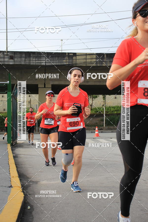 Buy your photos of the eventSantander Track & Field Run Series - Shopping Tambor on Fotop