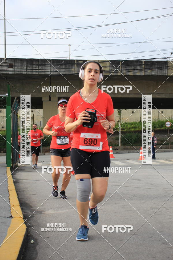 Buy your photos of the eventSantander Track & Field Run Series - Shopping Tambor on Fotop