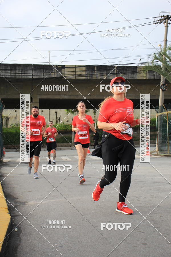 Buy your photos of the eventSantander Track & Field Run Series - Shopping Tambor on Fotop