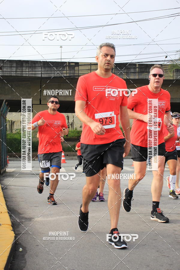 Buy your photos of the eventSantander Track & Field Run Series - Shopping Tambor on Fotop