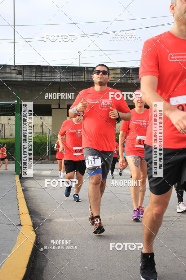 Buy your photos of the eventSantander Track & Field Run Series - Shopping Tambor on Fotop