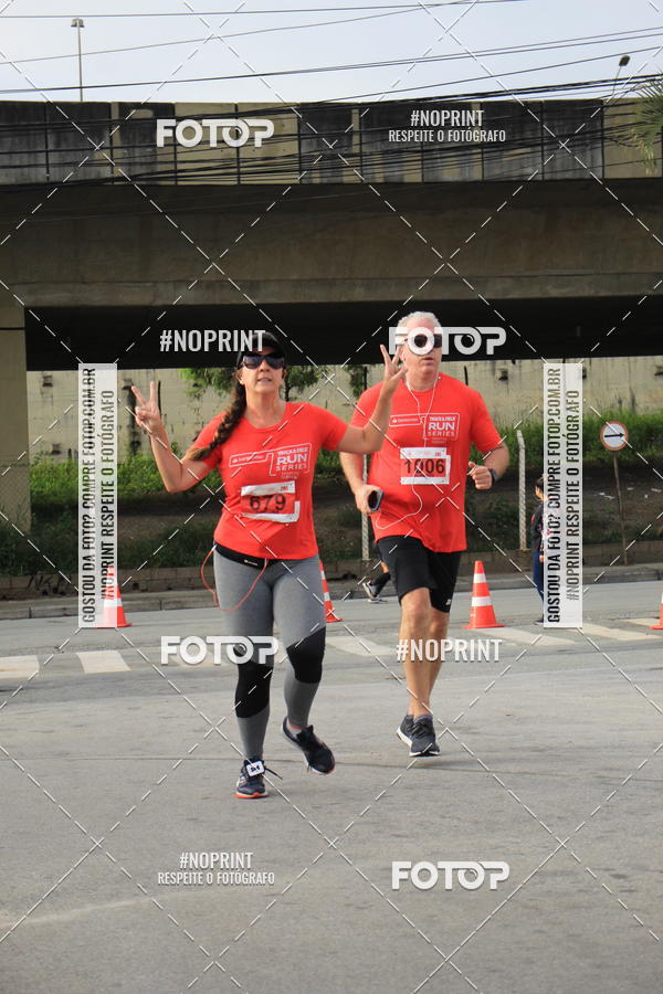 Buy your photos of the eventSantander Track & Field Run Series - Shopping Tambor on Fotop