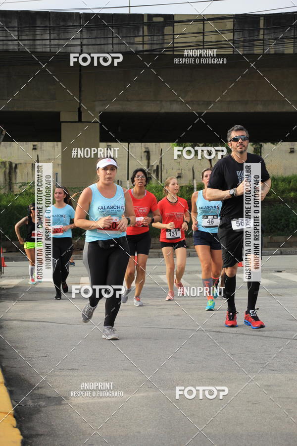 Buy your photos of the eventSantander Track & Field Run Series - Shopping Tambor on Fotop