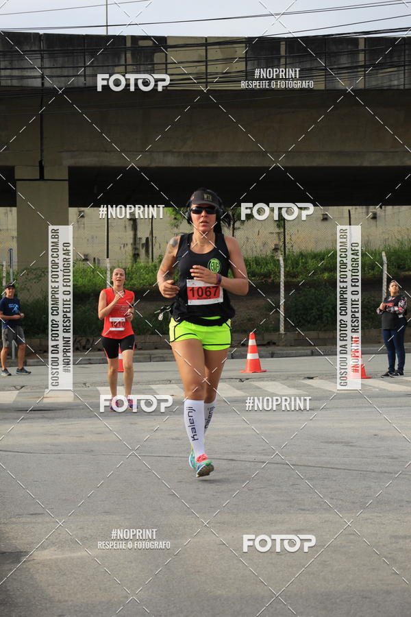 Buy your photos of the eventSantander Track & Field Run Series - Shopping Tambor on Fotop