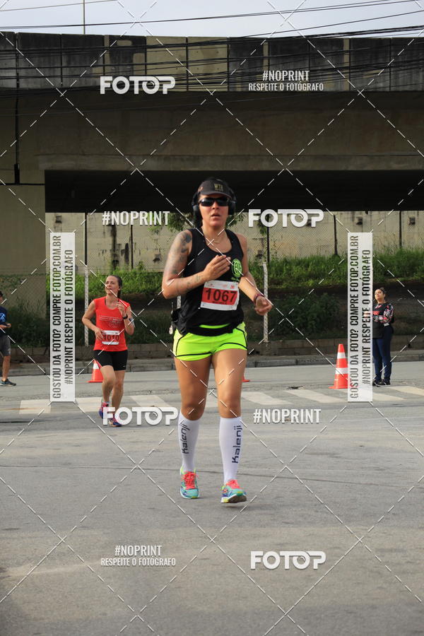 Buy your photos of the eventSantander Track & Field Run Series - Shopping Tambor on Fotop