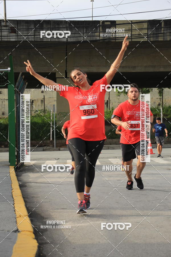 Buy your photos of the eventSantander Track & Field Run Series - Shopping Tambor on Fotop