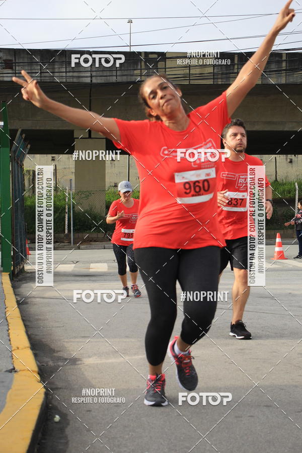 Buy your photos of the eventSantander Track & Field Run Series - Shopping Tambor on Fotop