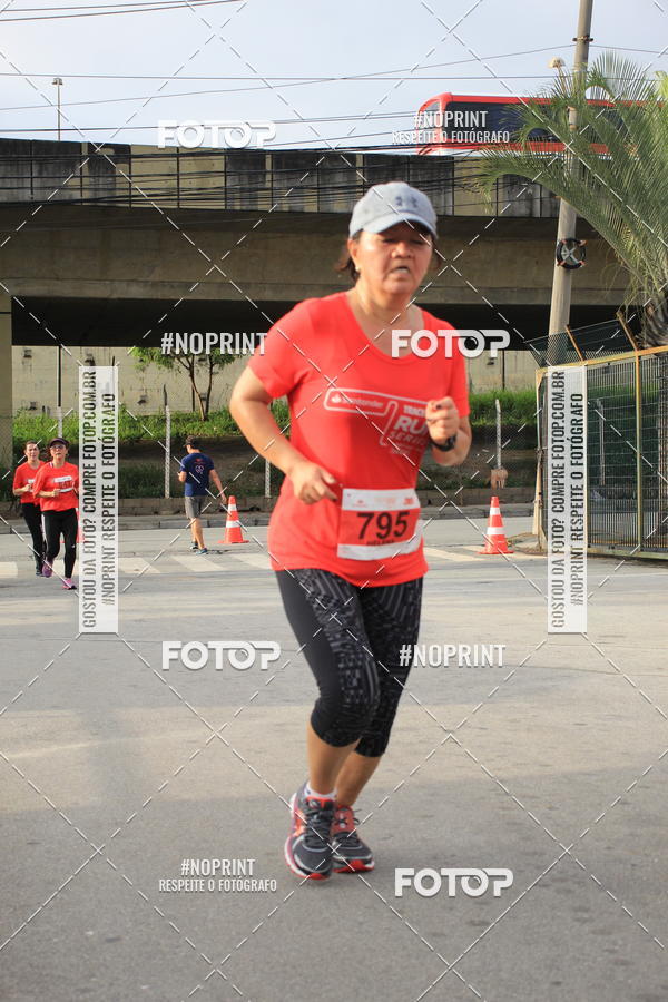 Buy your photos of the eventSantander Track & Field Run Series - Shopping Tambor on Fotop