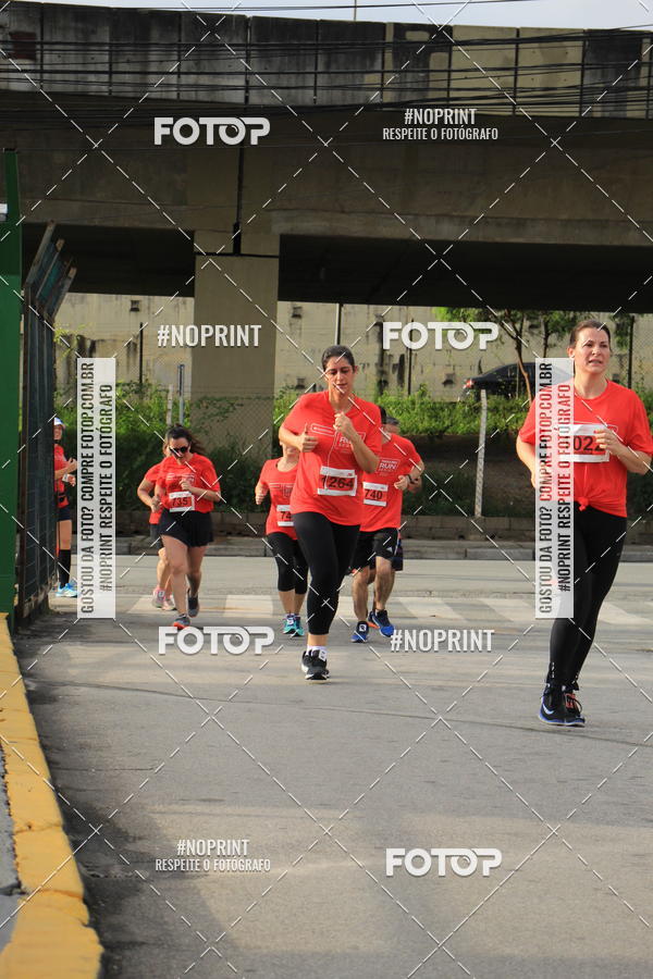 Buy your photos of the eventSantander Track & Field Run Series - Shopping Tambor on Fotop