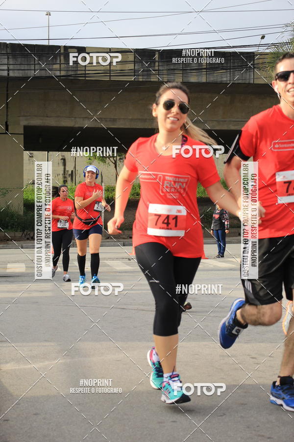 Buy your photos of the eventSantander Track & Field Run Series - Shopping Tambor on Fotop