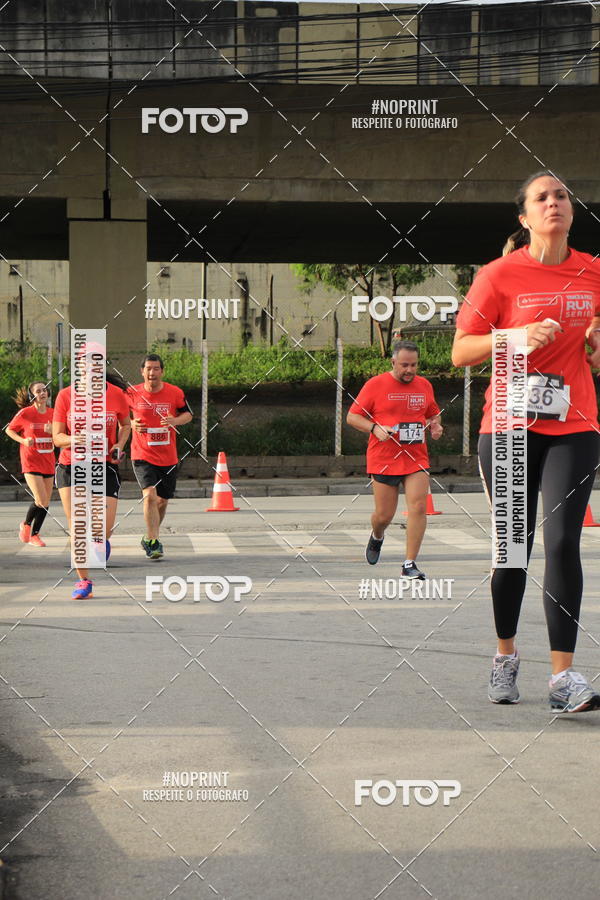 Buy your photos of the eventSantander Track & Field Run Series - Shopping Tambor on Fotop