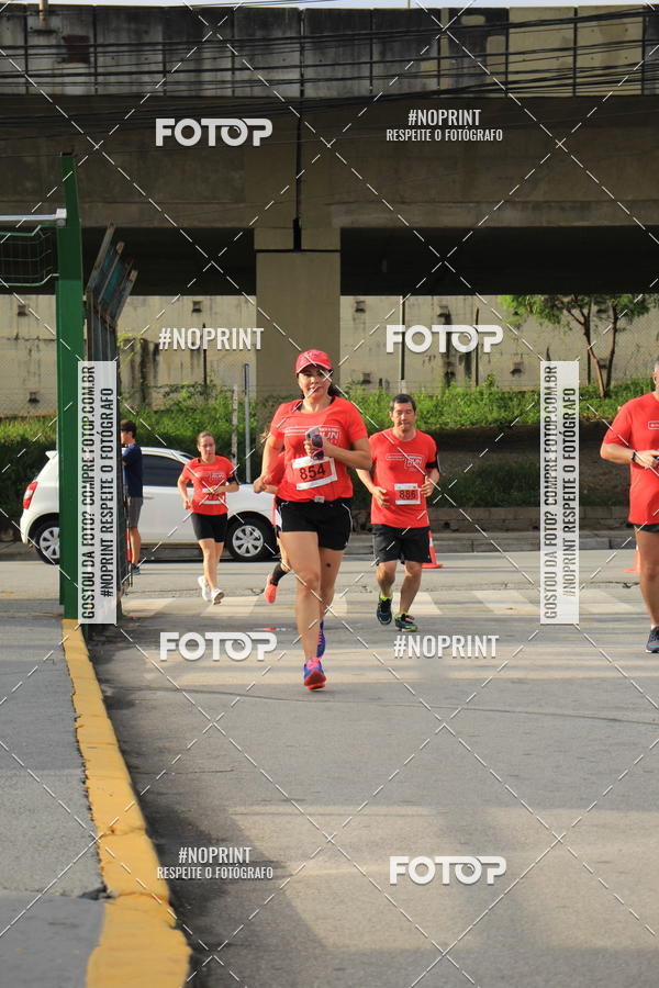 Buy your photos of the eventSantander Track & Field Run Series - Shopping Tambor on Fotop