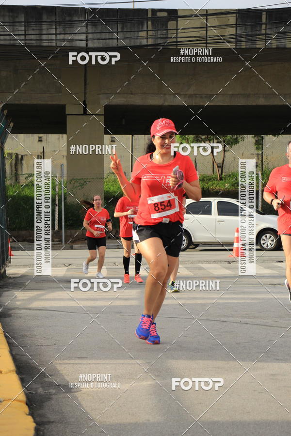 Buy your photos of the eventSantander Track & Field Run Series - Shopping Tambor on Fotop