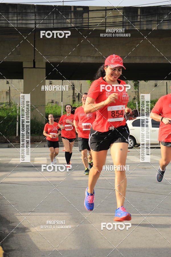 Buy your photos of the eventSantander Track & Field Run Series - Shopping Tambor on Fotop